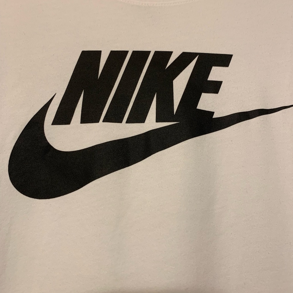 Nike Dri-Fit Tee - Picture 2 of 5